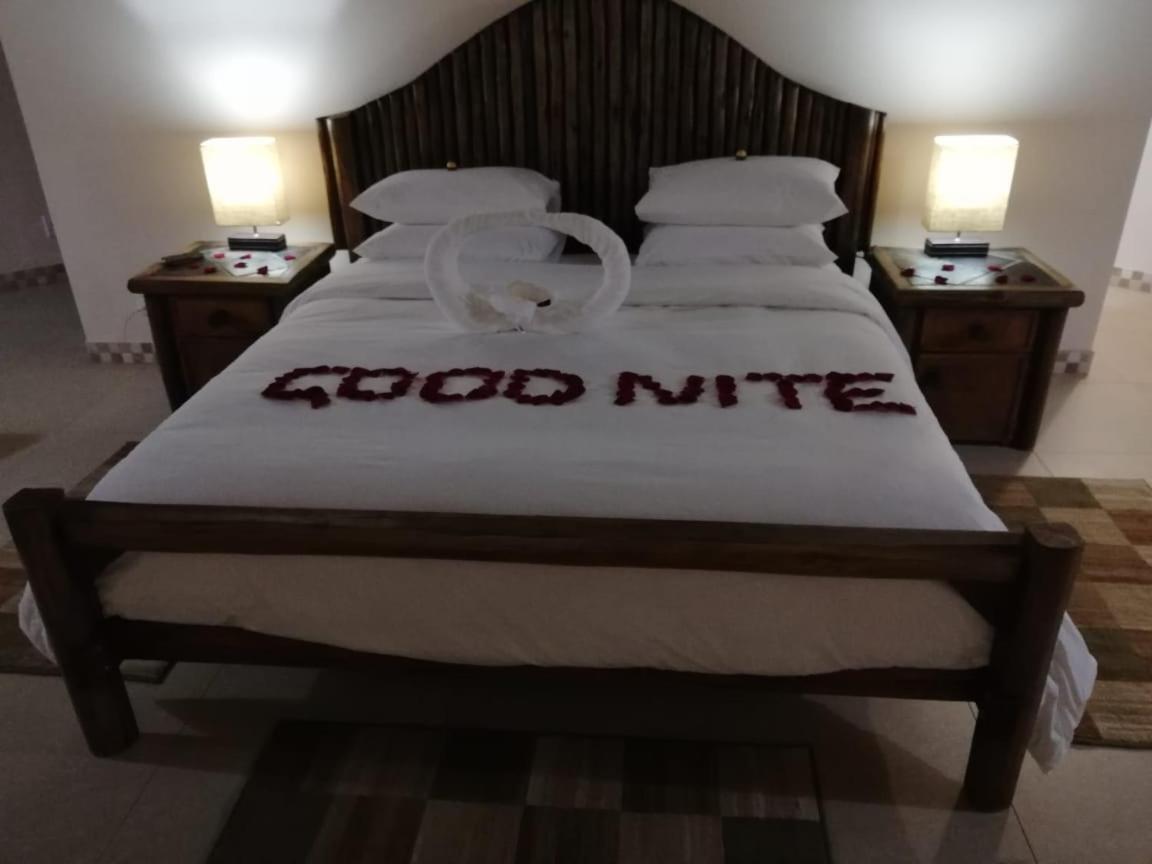 Golden Impalas Bush Resort ฮามมันสคราล ภายนอก รูปภาพ